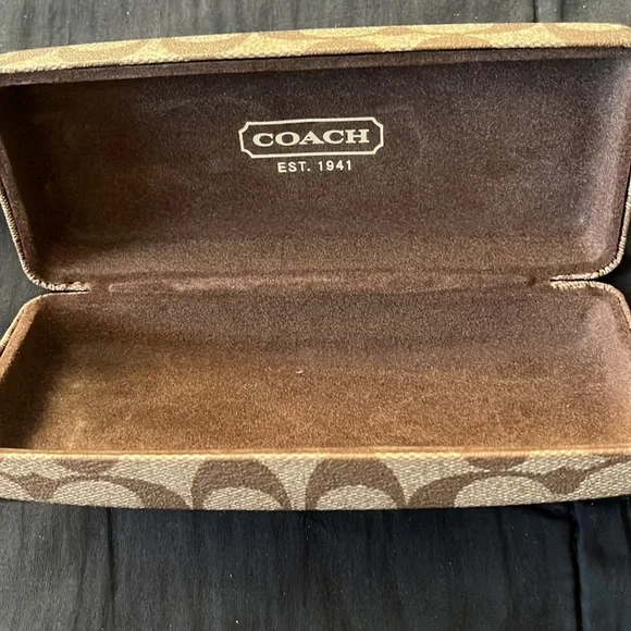 Coach sunglass case - Picture 2 of 2